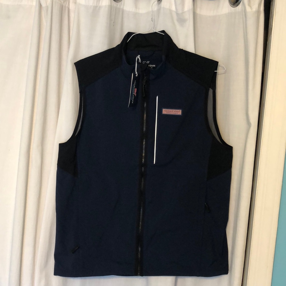 BRAND NEW WITH TAG! Vineyard vines mens performance vest.